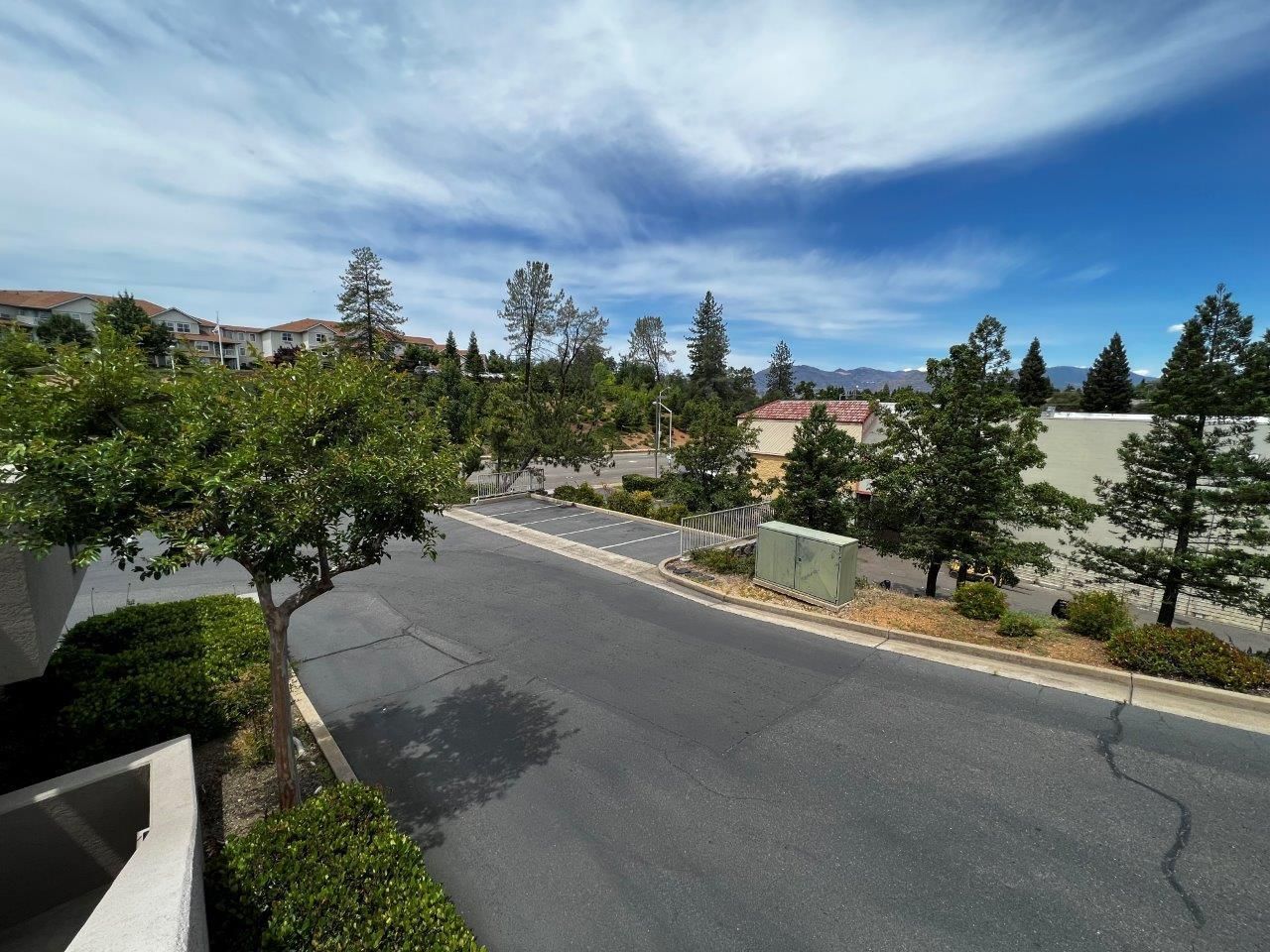 Plaza Buenaventura: 1335 Buenaventura Blvd, Redding, CA 96001